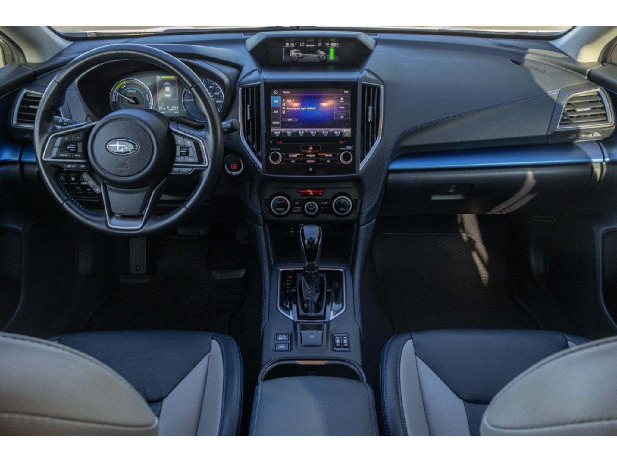 Used 2023 Subaru Crosstrek Hybrid AWD/4WD image 12