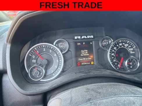 Used 2024 RAM 2500 Big Horn AWD/4WD image 12