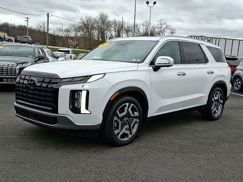 Used 2023 Hyundai Palisade SEL w/ Premium Package AWD/4WD image 3