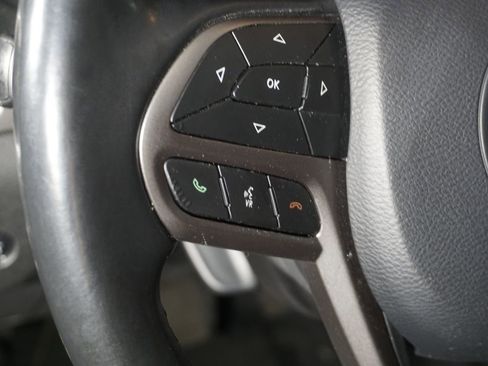 Used 2020 Jeep Cherokee Limited AWD/4WD image 13