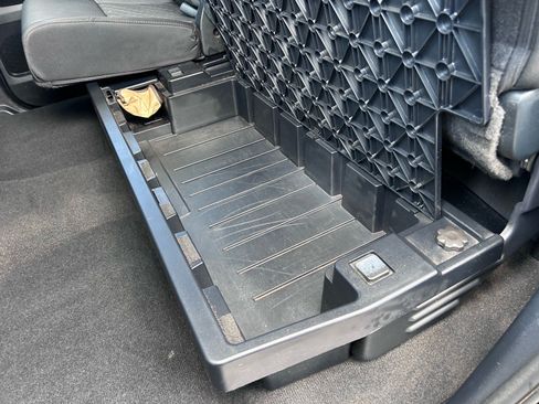 Used 2014 Toyota Tundra SR5 AWD/4WD image 18
