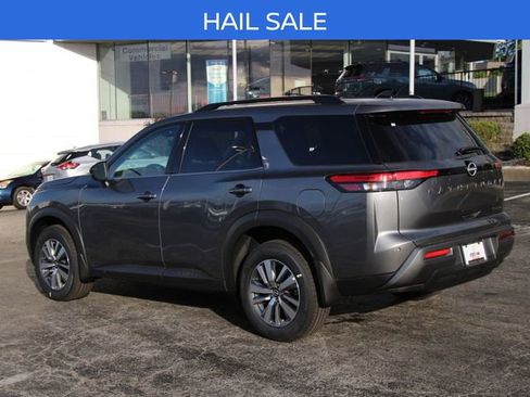 New 2026 Nissan Pathfinder SL AWD/4WD image 3