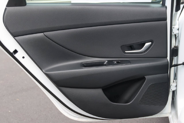 New 2026 Hyundai Elantra Limited FWD image 13
