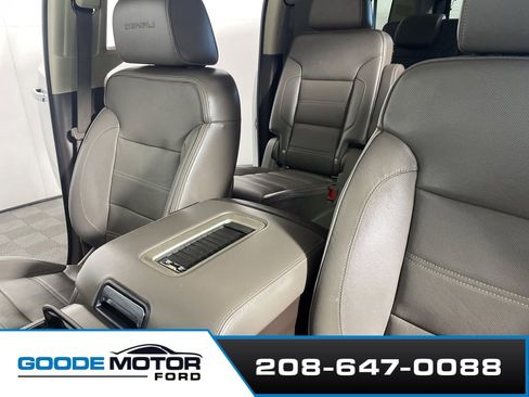 Used 2016 GMC Yukon XL Denali w/ Open Road Package image 24