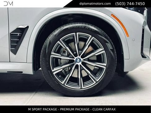 Used 2024 BMW X5 xDrive50e w/ M Sport Package AWD/4WD image 44