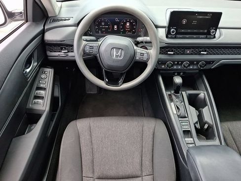 Used 2023 Honda Accord EX image 11