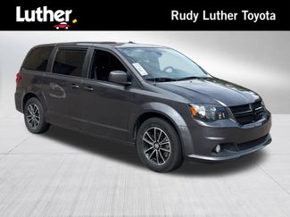 Used 2019 Dodge Grand Caravan SE image 1