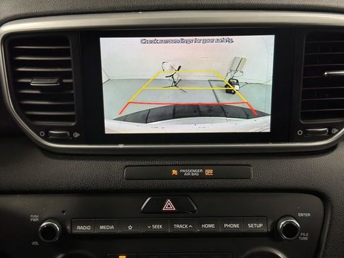 Used 2021 Kia Sportage LX image 6