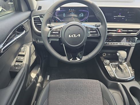 New 2026 Kia Seltos S FWD image 12