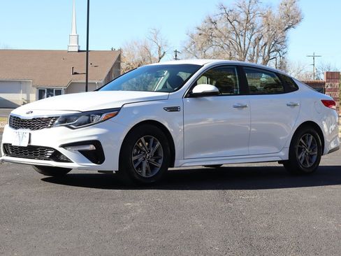 Used 2020 Kia Optima LX image 11