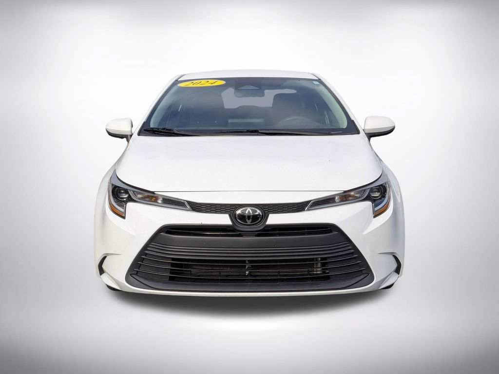 Used 2024 Toyota Corolla LE w/ LE Convenience Package FWD image 9