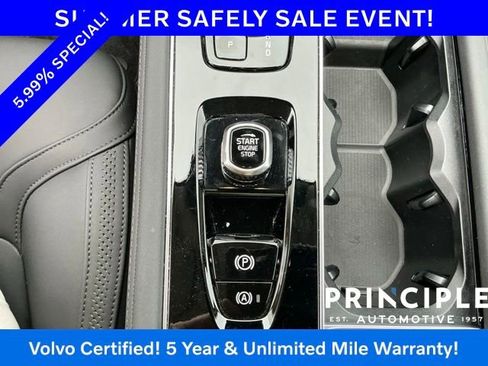 Certified 2025 Volvo XC90 B5 Plus AWD/4WD image 21