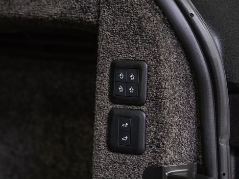 Used 2020 Land Rover Range Rover HSE image 54