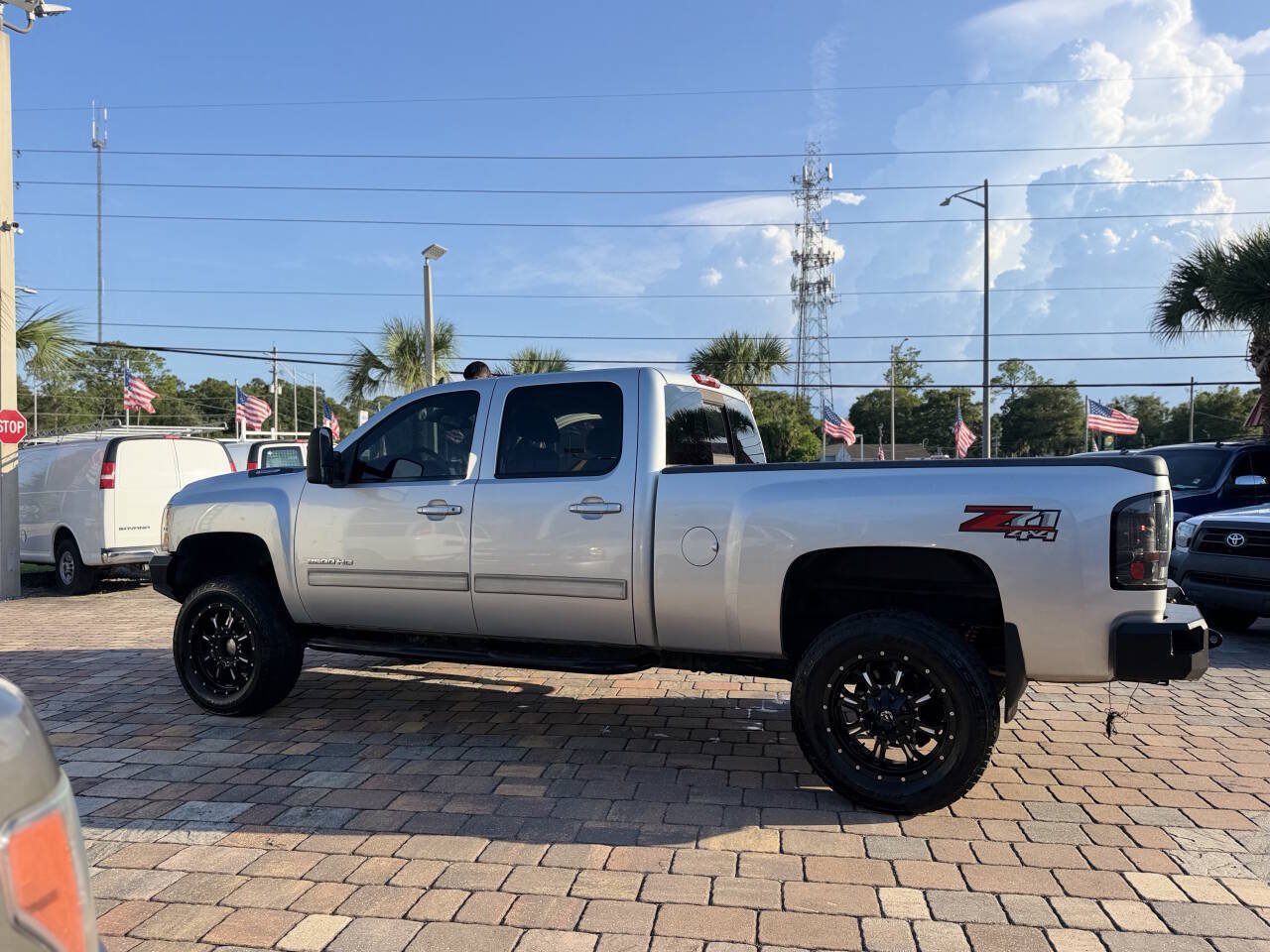 Used 2013 Chevrolet Silverado 2500 LT w/ Z71 Appearance Package AWD/4WD image 12