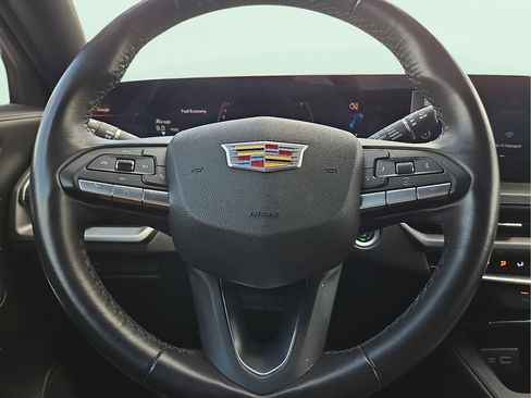Used 2025 Cadillac XT4 Premium Luxury AWD/4WD image 19