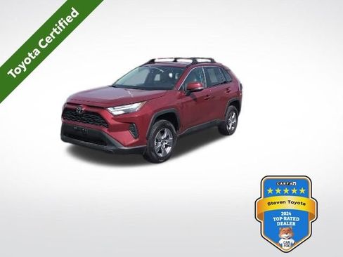 Used 2022 Toyota RAV4 XLE w/ Convenience Package image 1