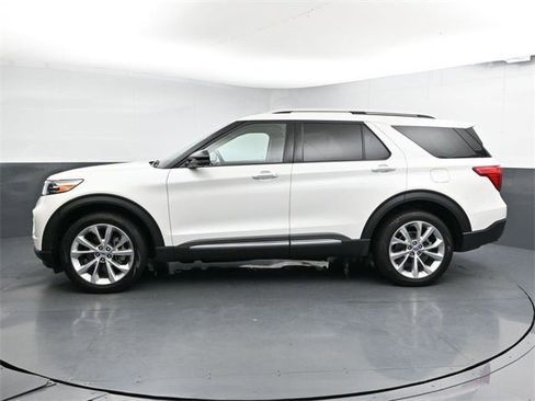 Used 2022 Ford Explorer Platinum w/ Equipment Group 601A image 9