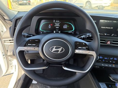 New 2026 Hyundai Elantra Blue image 23