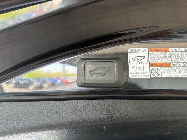 Used 2017 Toyota RAV4 Limited w/ Carpet Mat Package AWD/4WD image 16