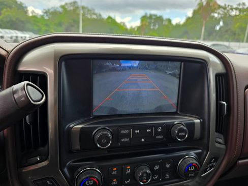 Used 2014 Chevrolet Silverado 1500 High Country w/ High Country Premium Package AWD/4WD image 28