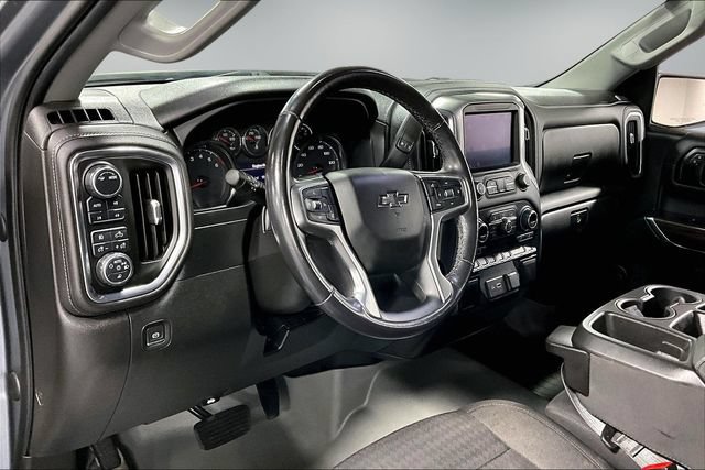 Used 2021 Chevrolet Silverado 1500 RST w/ Safety Package AWD/4WD image 17