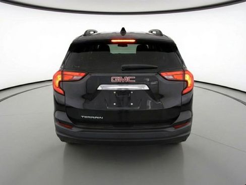 Used 2020 GMC Terrain SLE w/ Driver Convenience Package image 4