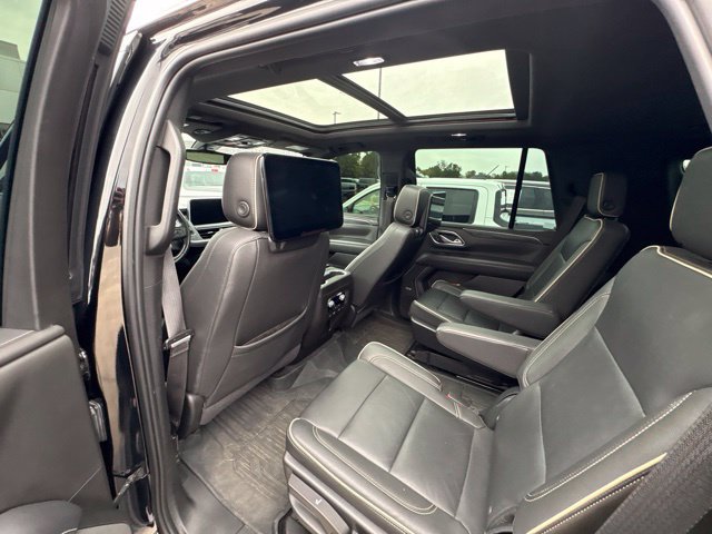 Used 2021 GMC Yukon SLT w/ SLT Premium Package AWD/4WD image 52