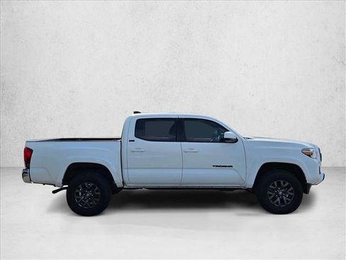 Used 2021 Toyota Tacoma SR5 RWD image 4