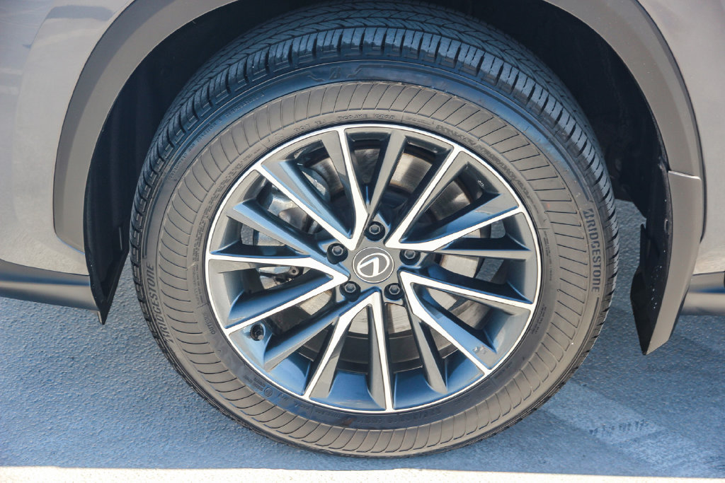 Certified 2025 Lexus NX 250 FWD w/ Premium Package image 11