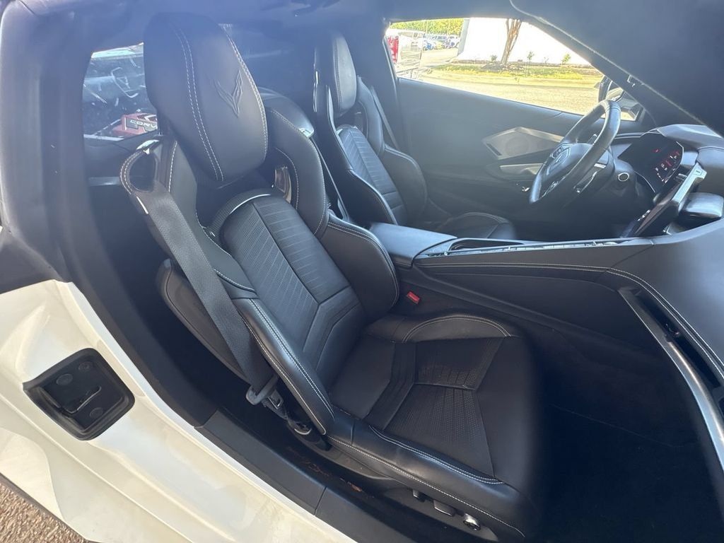 Used 2023 Chevrolet Corvette Stingray Preferred Cpe w/ Z51 Performance Package RWD image 24