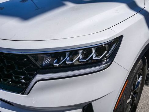 Certified 2023 Kia Sorento EX FWD image 5