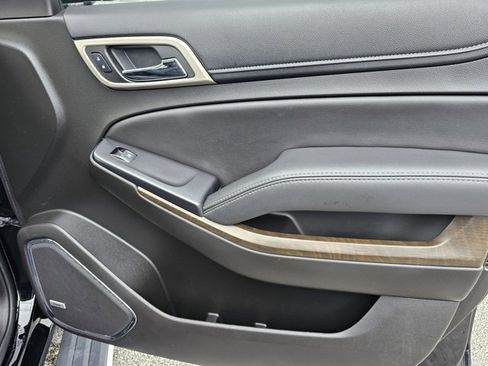 Used 2018 GMC Yukon Denali w/ Denali Ultimate Package image 27