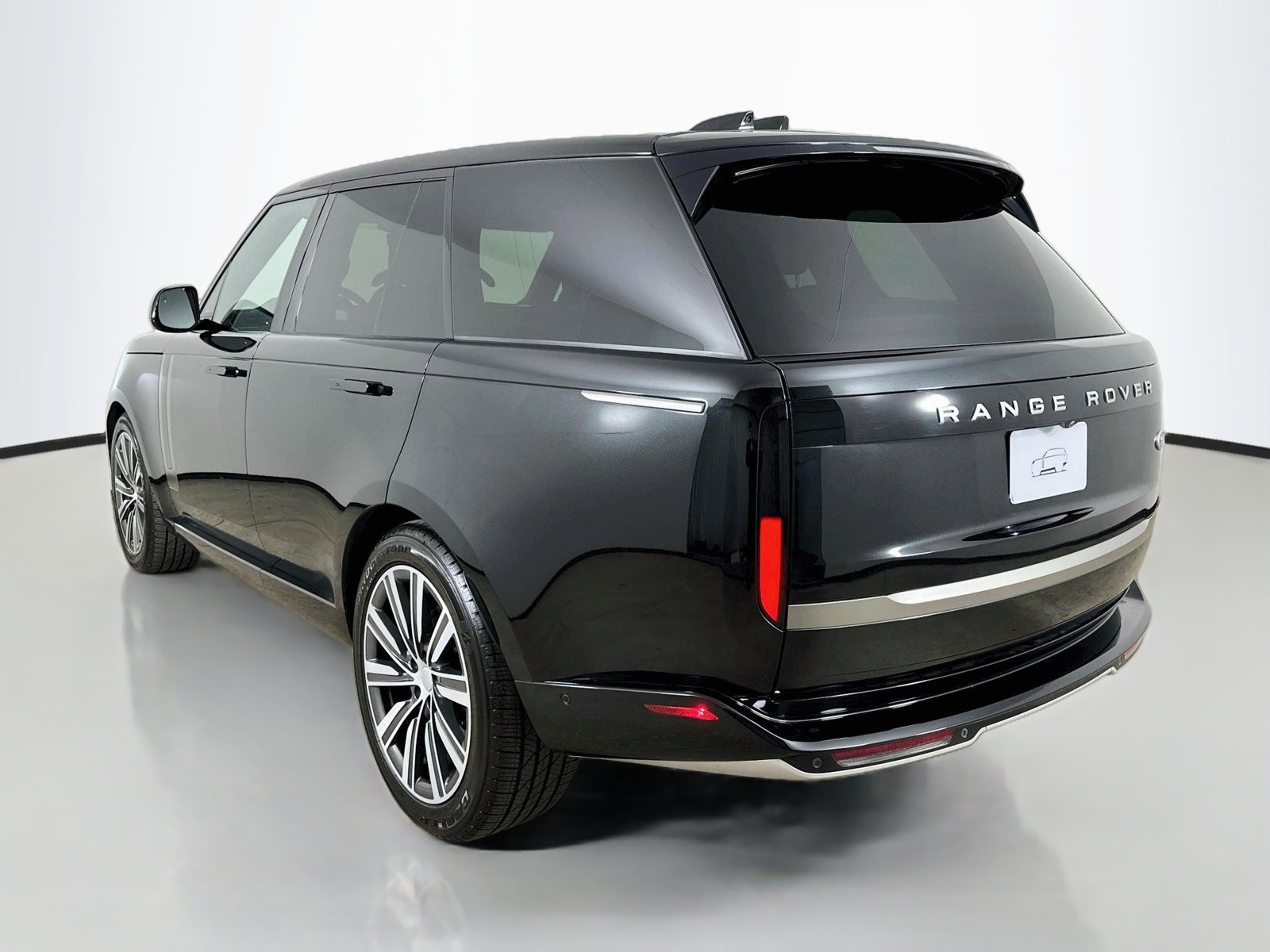 Used 2023 Land Rover Range Rover SE AWD/4WD image 7