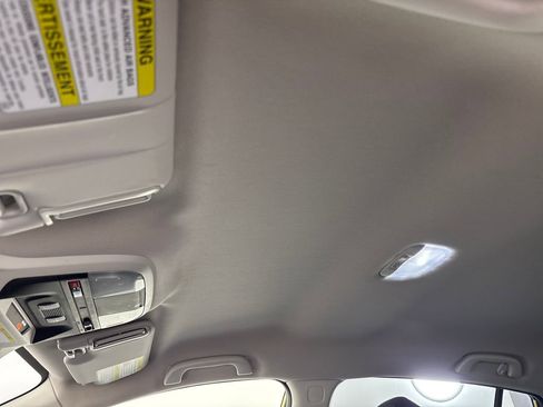 Used 2022 Subaru Crosstrek 2.0i Premium w/ Popular Package #4A image 26