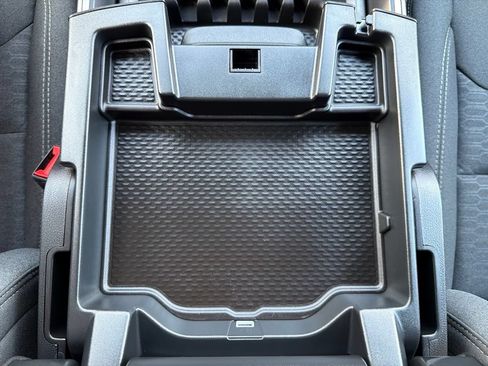 Used 2025 RAM 1500 Big Horn AWD/4WD image 39