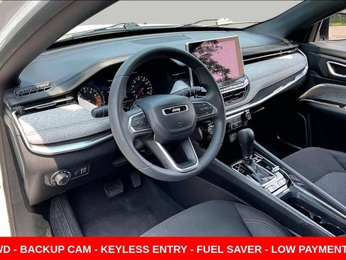 Used 2023 Jeep Compass Sport AWD/4WD image 17
