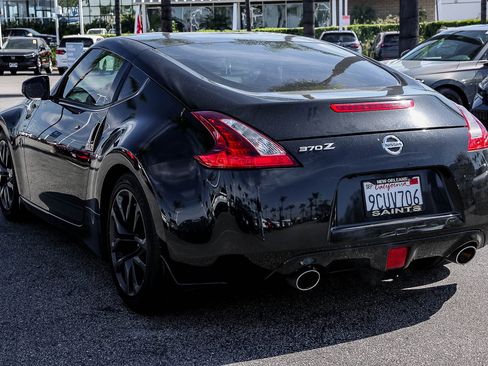 Used 2019 Nissan 370Z Coupe w/ Z34 Heritage Edition - Black image 4