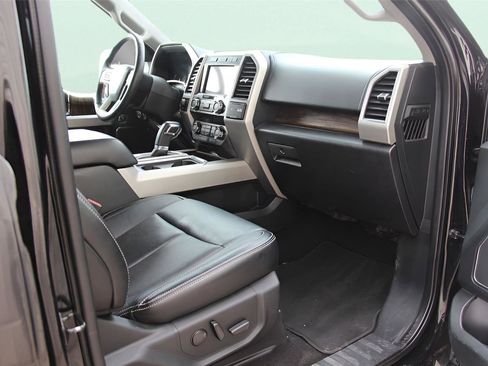 Used 2020 Ford F150 Lariat image 30