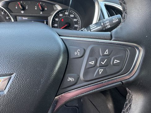 Used 2024 Chevrolet Equinox LT AWD/4WD image 19