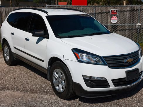 Used 2017 Chevrolet Traverse LS AWD/4WD image 8