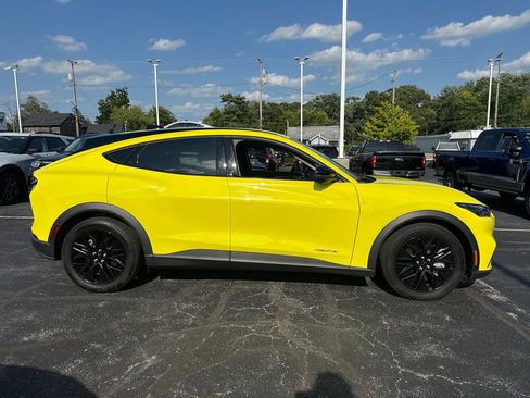 Used 2025 Ford Mustang Mach-E Select w/ Comfort Package Lite AWD/4WD image 6