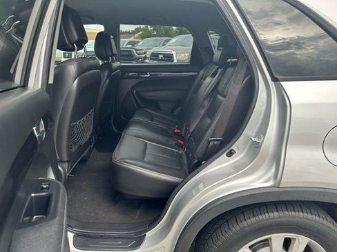 Used 2011 Kia Sorento EX w/ Premium Pkg AWD/4WD image 14
