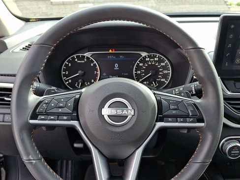 Certified 2025 Nissan Altima 2.5 SR w/ SR Premium Package AWD/4WD image 20