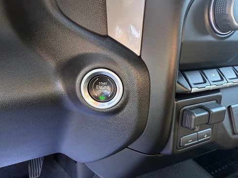 Used 2023 Chevrolet Silverado 1500 Custom image 33