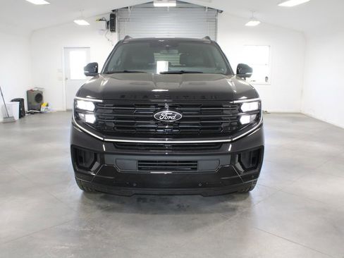 New 2025 Ford Expedition Platinum w/ Stealth Performance Package image 21