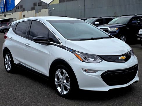 Used 2021 Chevrolet Bolt LT FWD image 1