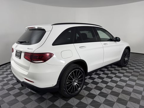 Used 2022 Mercedes-Benz GLC 300 4MATIC image 10