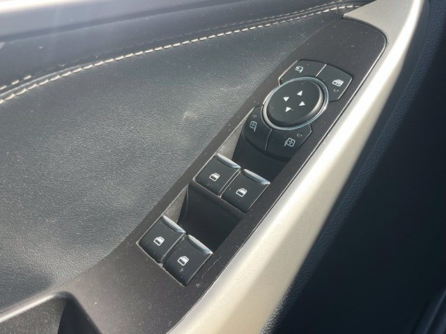 Used 2020 Ford Explorer Limited w/ Hybrid Equipment Group 310A RWD image 10