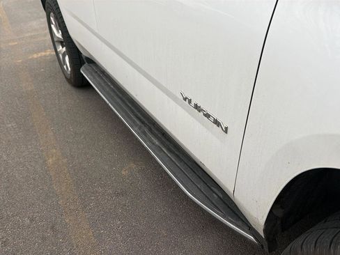 Used 2018 GMC Yukon SLT image 6