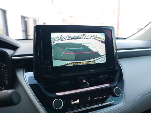 Used 2025 Toyota Corolla Cross L FWD image 25